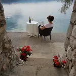 Nikoletic