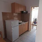 Nikoletic *